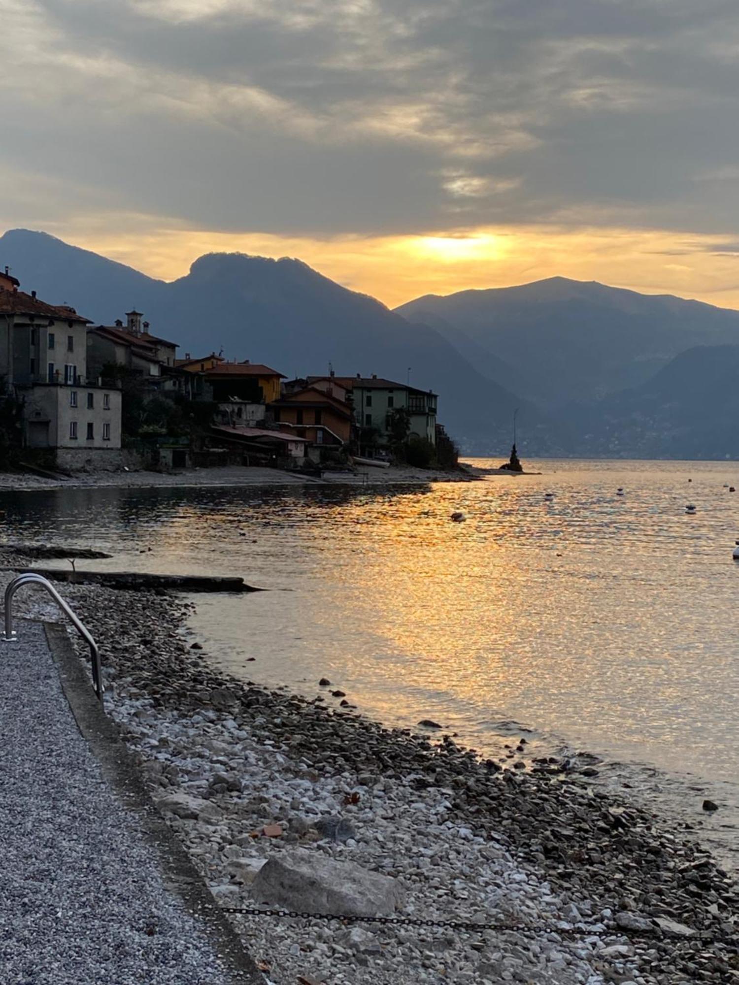 레체노 Lake House Near Bellagio 빌라 외부 사진